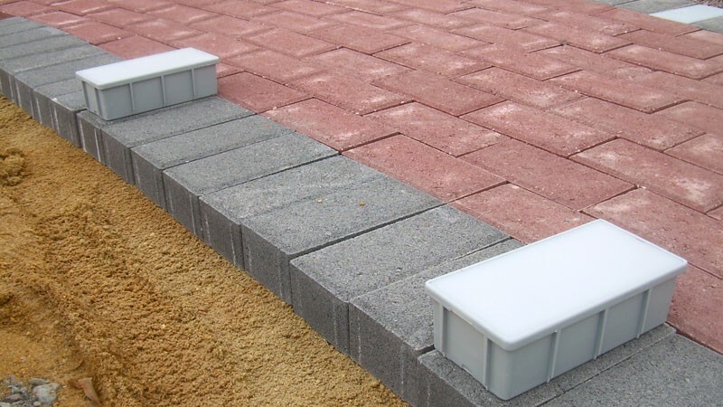 Kerr Lighting -{8 pk KIT} Residential 4" x 8" Paver Lights (3.75" W x 7.75" L) gallery