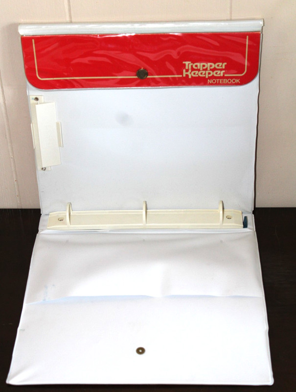 Vintage Trapper Keeper 3-Ring Notebook Binder RED Button Primary Used Rare Color gallery