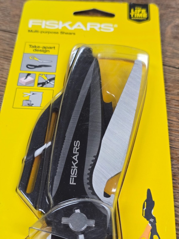 🛠️ Fiskars MULTI-PURPOSE SHEARS 5692 w/ Sheath * Take Apart Design NEW gallery