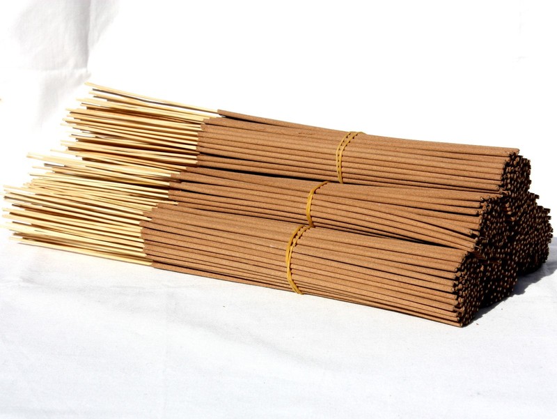 PREMIUM UNSCENTED UNCOLORED 11" INCENSE PUNK STICKS IN 100-PC BUNDLES gallery