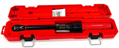 Milwaukee 3/8” Drive Click Torque Wrench 48-22-9202 (20-100 ft·lbf)
