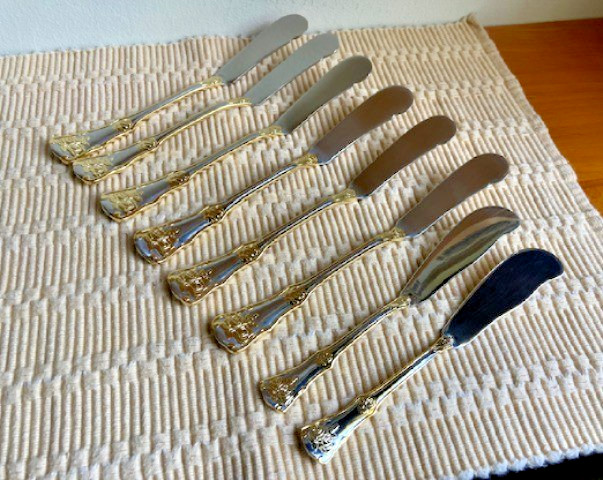Royal Albert OLD COUNTRY ROSES Gold BUTTER SPREADERS Set of 8 Stainless Flatware gallery