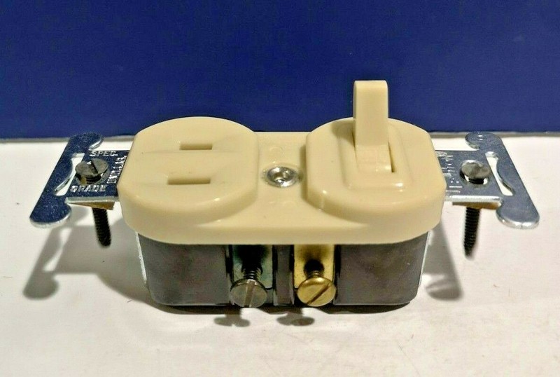 LEVITON 1-Gang IVORY Combination Toggle SWITCH & Polarized RECEPTACLE NEW 5221-I gallery