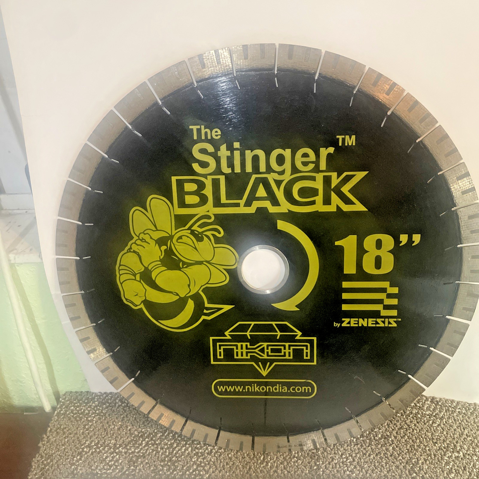 Zenesis NIKON 18" STINGER Diamond Saw Blade Silent NEW out of box gallery