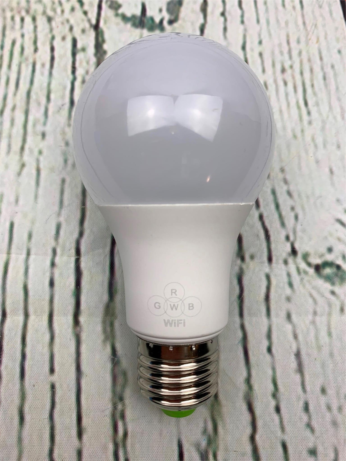Smart WiFi Light Bulb No Hub Required Magic Hue A19 E26 4.5w gallery