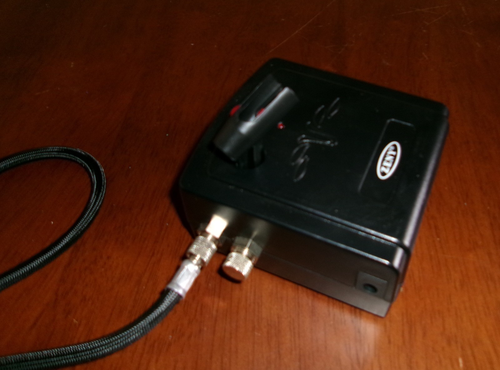 Zeny Mini Air Brush Compressor 12V. 25 PSI. gallery