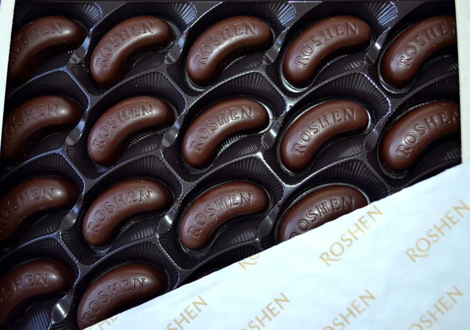 ROSHEN SHOOTERS RUM/BRANDY/WHISKEY LIQUEUR FILLED CHOCOLATE CANDIES PARTY SWEETS gallery