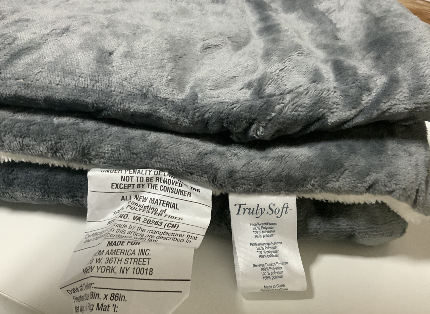 🔰 Truly Soft Comforter Set, 2pc, Sherpa Reverse Twin Size, Dark Gray 🆕 gallery