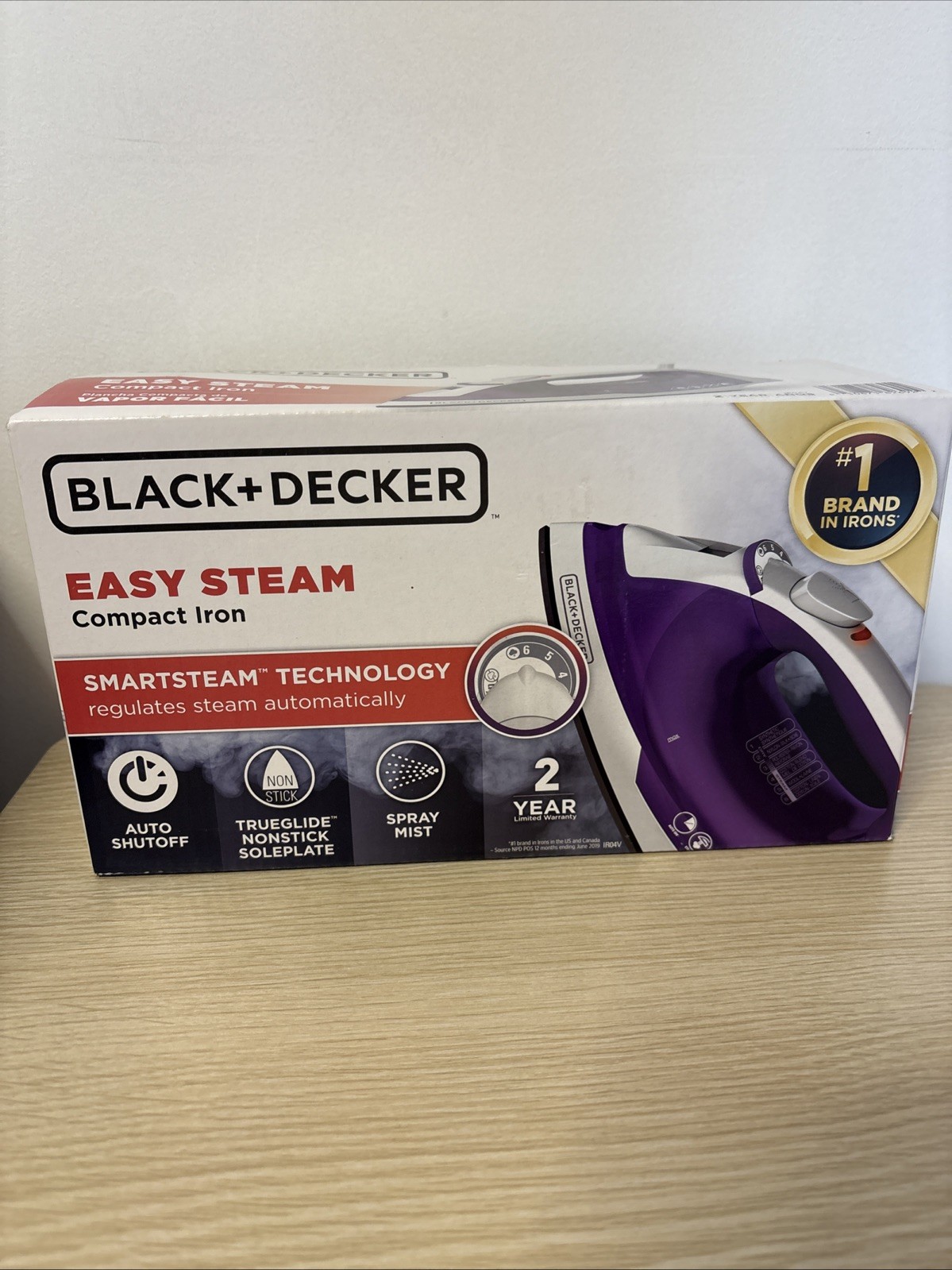 BLACK+DECKER Easy Steam Compact Iron Automatic Shutoff, Nonstick, Spray NEW gallery