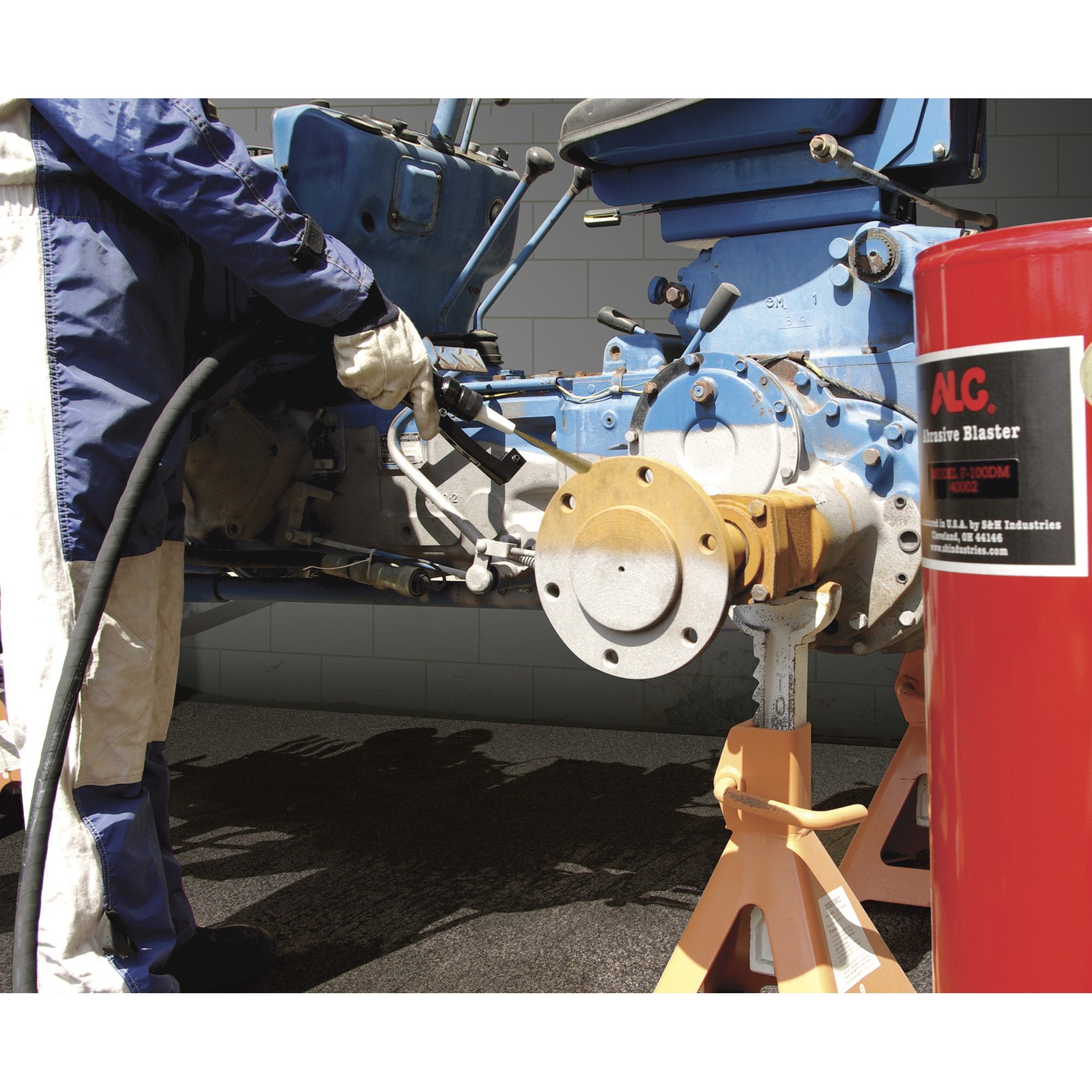 ALC Abrasive Blaster, 90-Lb. Capacity, Model# 40002 gallery