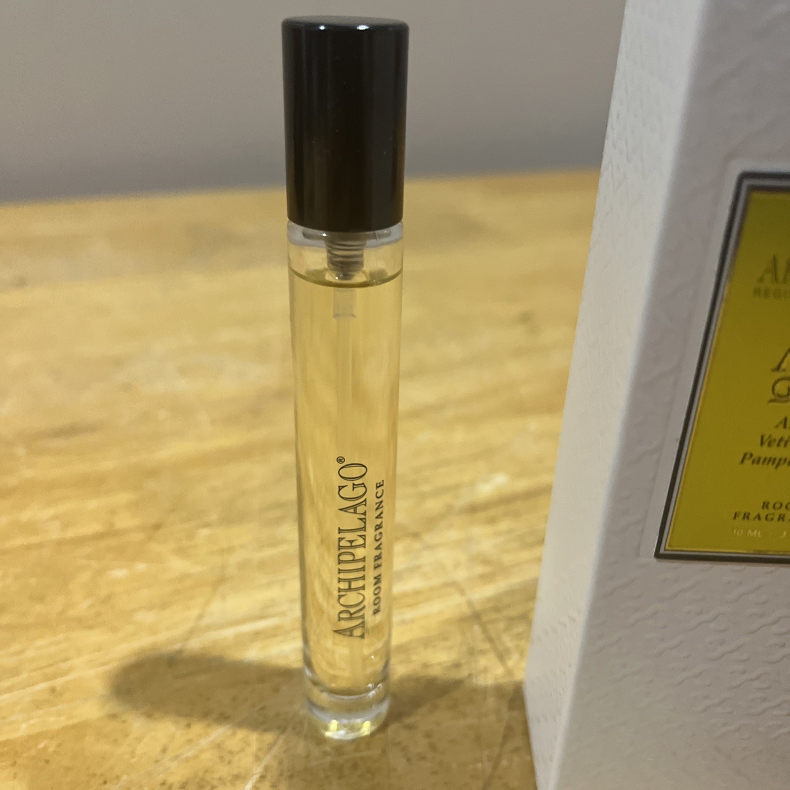 Archipelago Botanicals Arugula Room Fragrance Spray 3 Oz. gallery