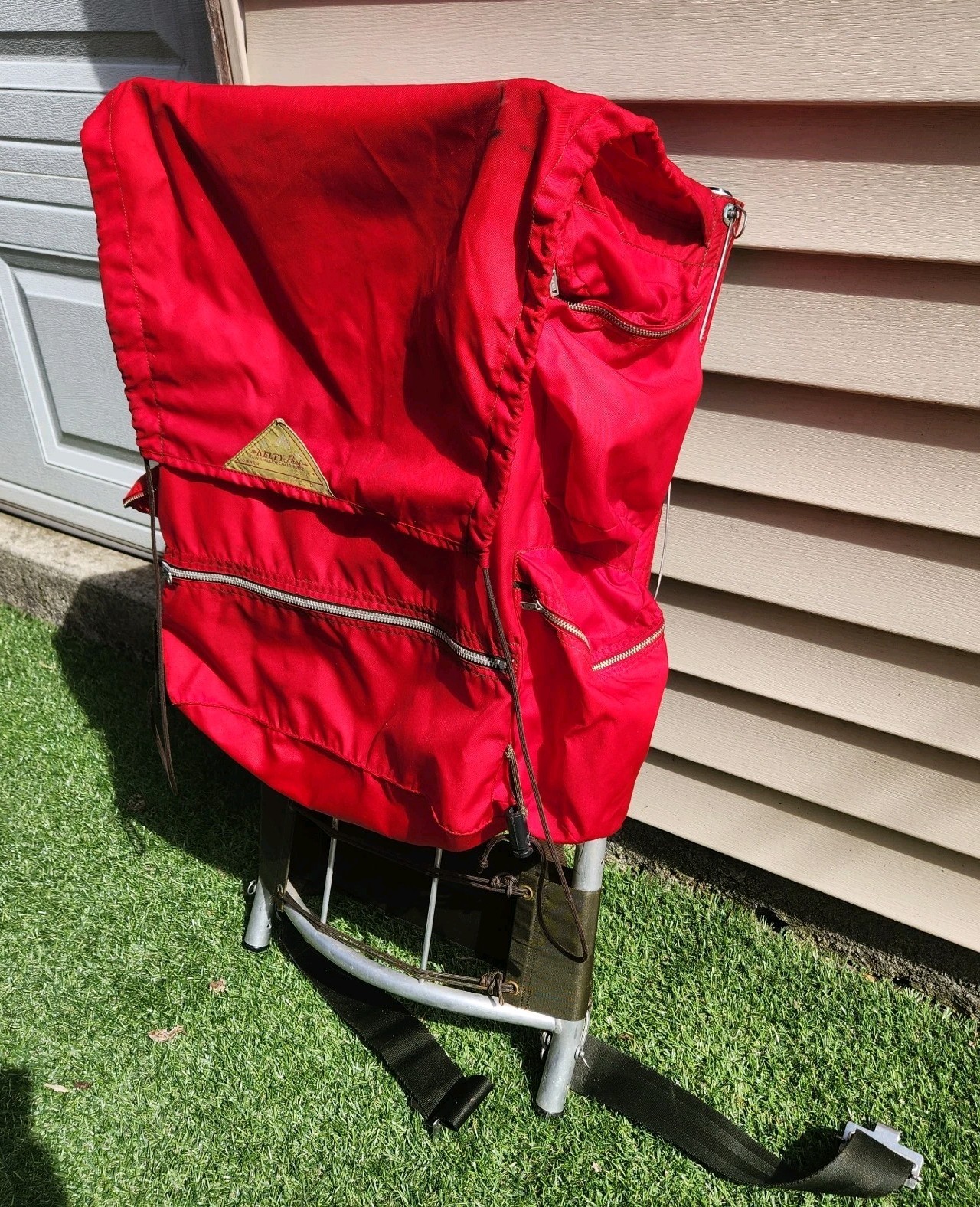 Vintage KELTY External Frame Hiking Backpack Multi Pocket Red 3
