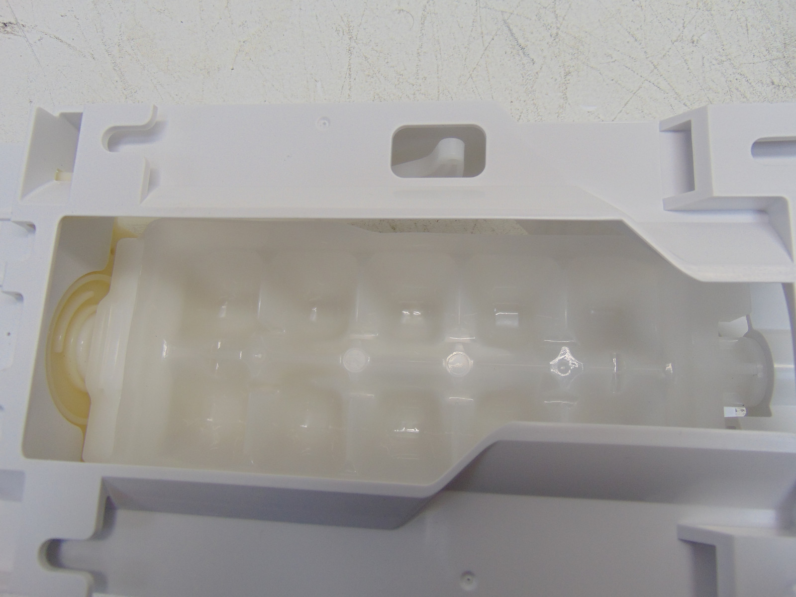 Frigidaire Refrigerator FRFS2823AS3 Ice Maker Assembly gallery