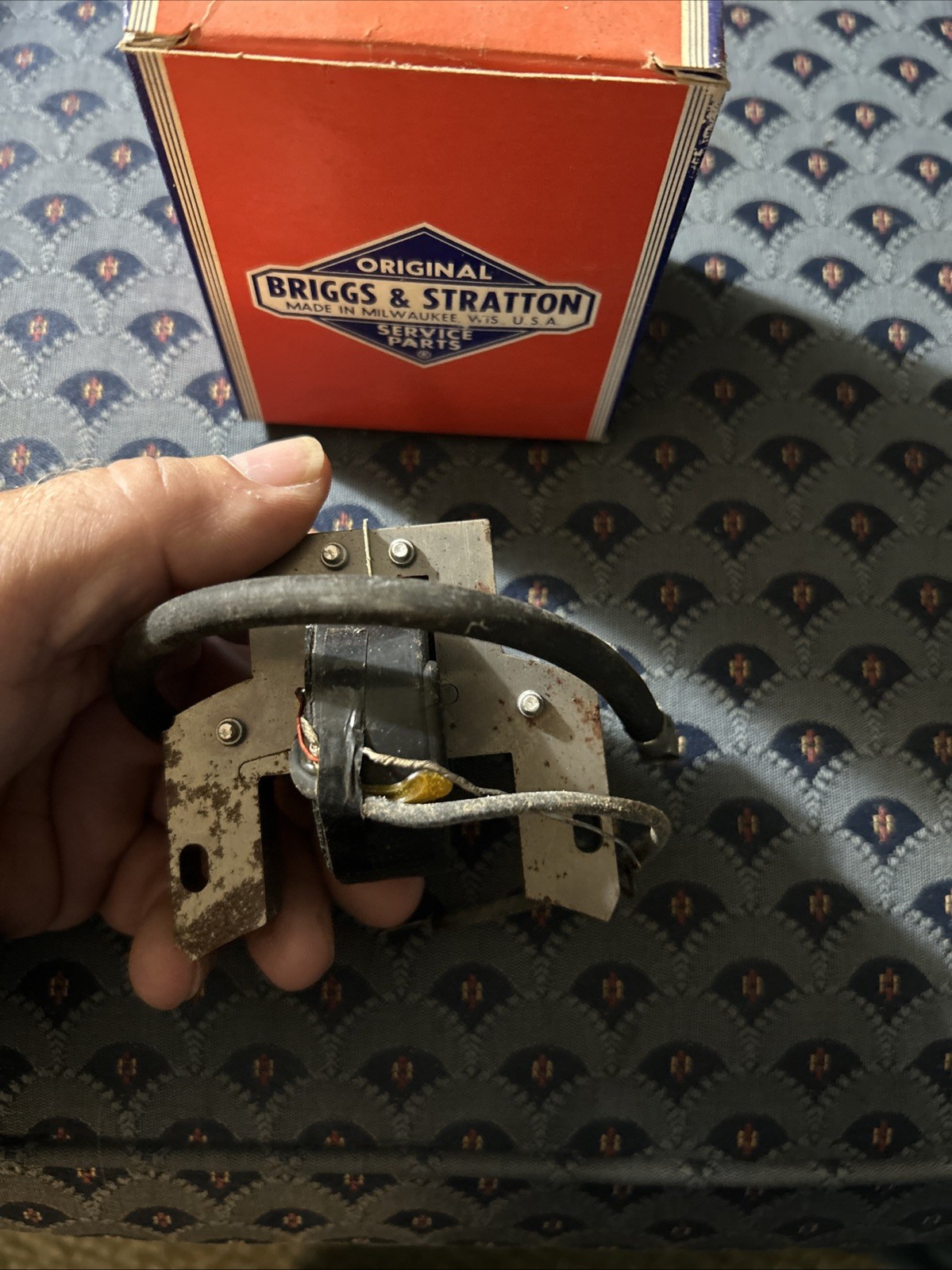 BRIGGS & STRATTON 298502 ARMATURE MAGNETO New Old Stock Original Oem gallery