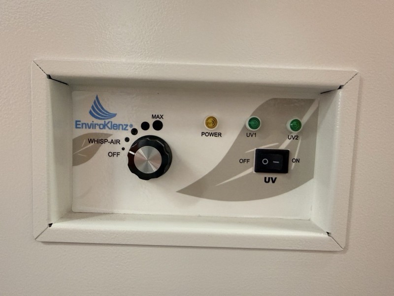 EnviroKlenz Air System Plus – True HEPA + UV-C Air Purifier -Excellent Condition gallery