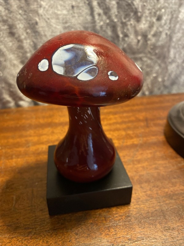 Stuart Abelman Signed hand blown red mushroom with white inclusions gallery
