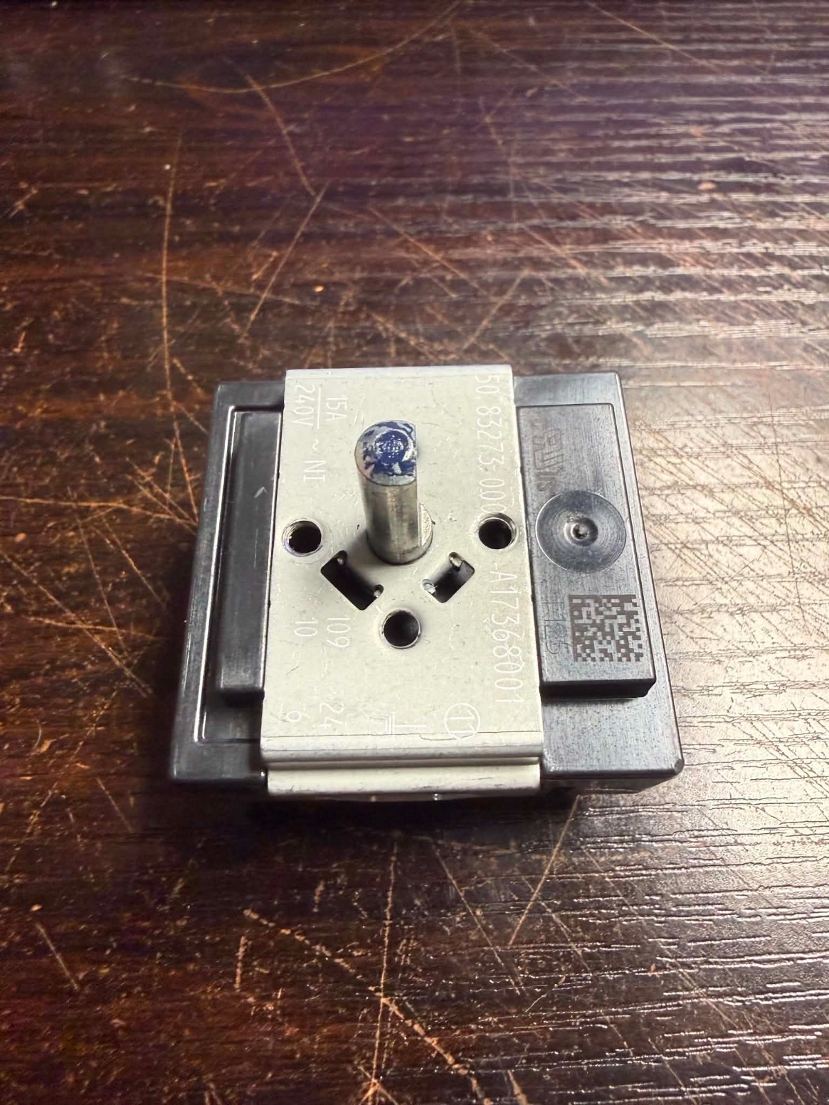OEM Frigidaire Electric Range Element Switch A17368001 for FCRE306LAFD gallery