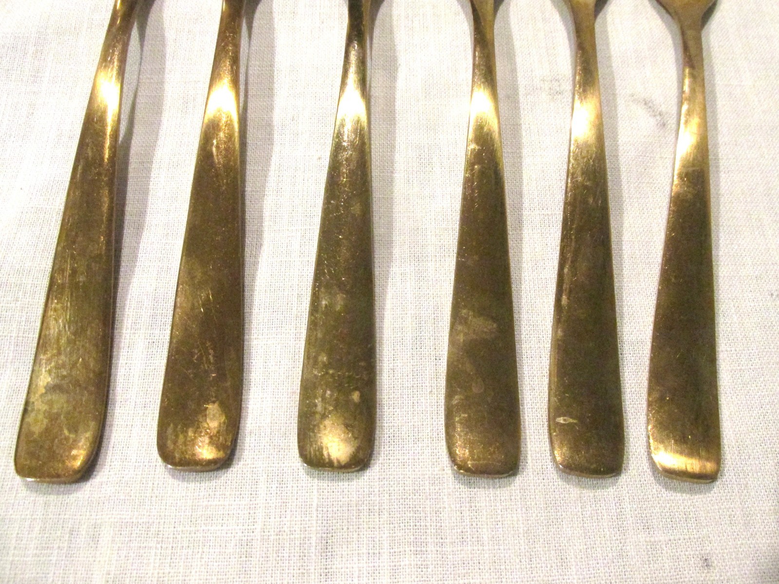 Cambridge Gold Electroplated Stainless Dinner Forks - 6 gallery