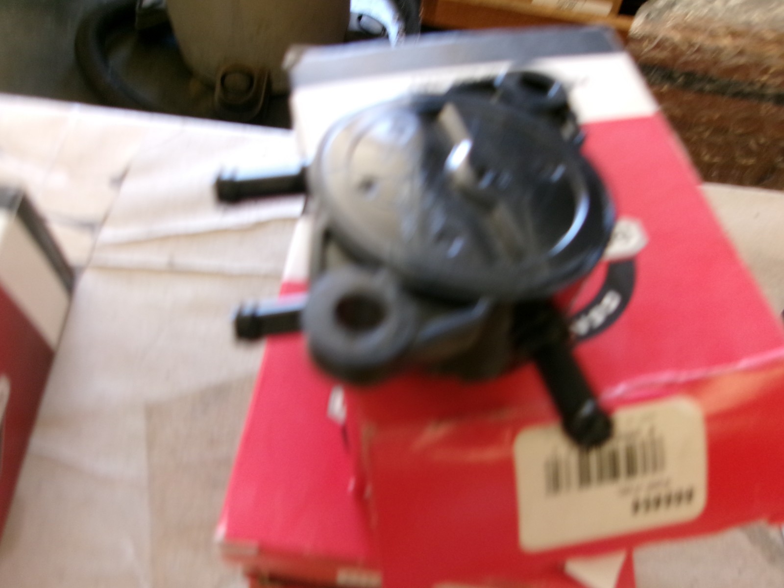 OEM BRIGGS & STRATTON 808656 FUEL PUMP gallery