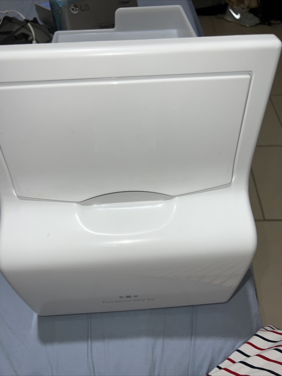 Ice Container Assembly Compatible with Frigidaire Refrigerator 241860803 gallery