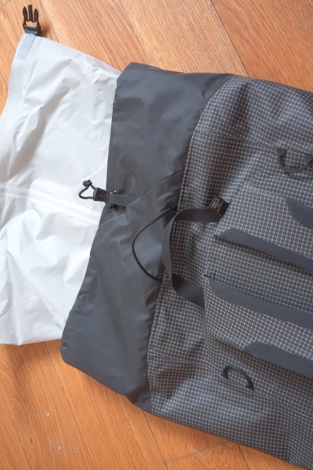 Arc'teryx Alpha FL 30 Backpack, Black 3