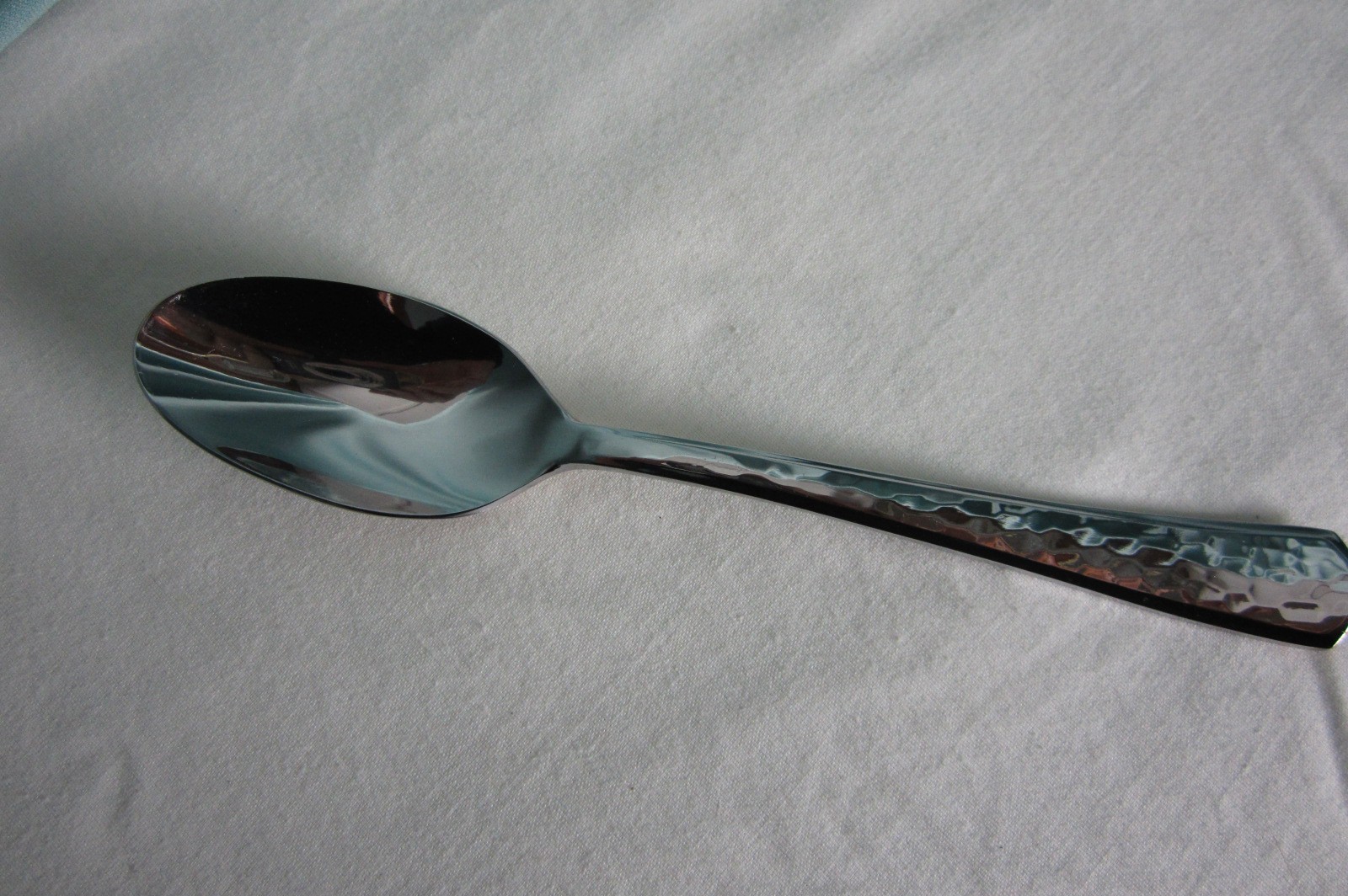 Oneida Etta Entertain 365 Teaspoons Set of 4 Stainless Steel 18/0 Hammered New gallery