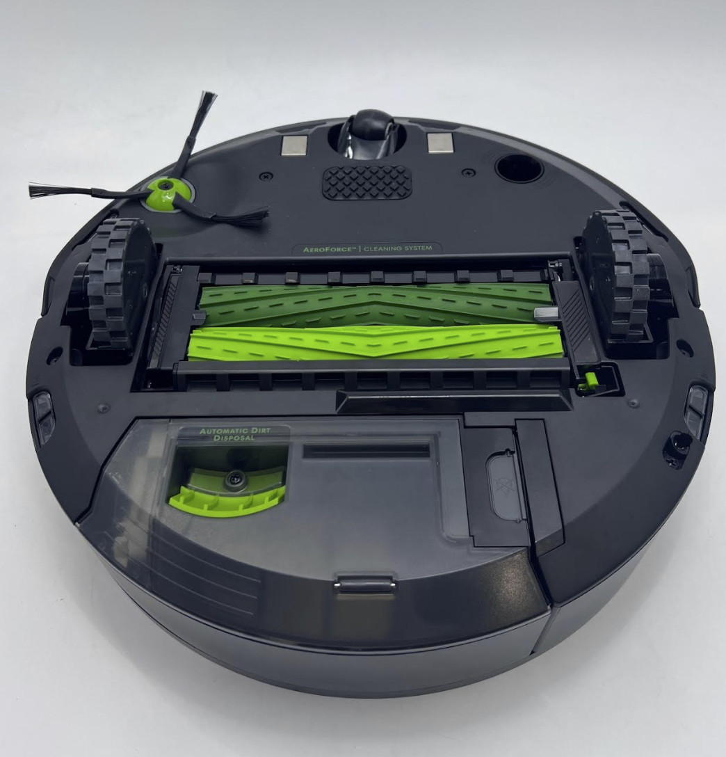 iRobot Roomba j7+ (7550) Self-Emptying Robot Vacuum - BLACK J755020 gallery