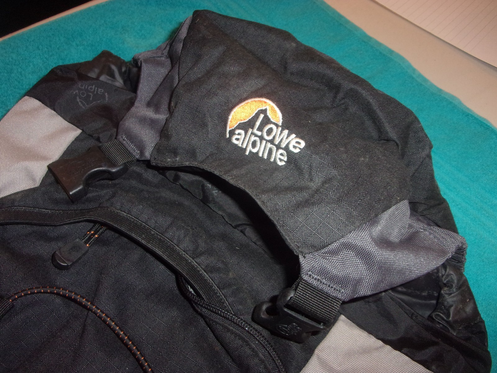 LOWE ALPINE, CHOLATSE 35 BACK PACK NEW,  WITH TAGS, BLACK 3