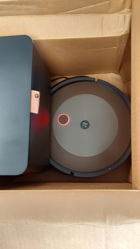 IRobot Roomba j9+ Self-Emptying Robot Vacuum (PLEASE READ) gallery