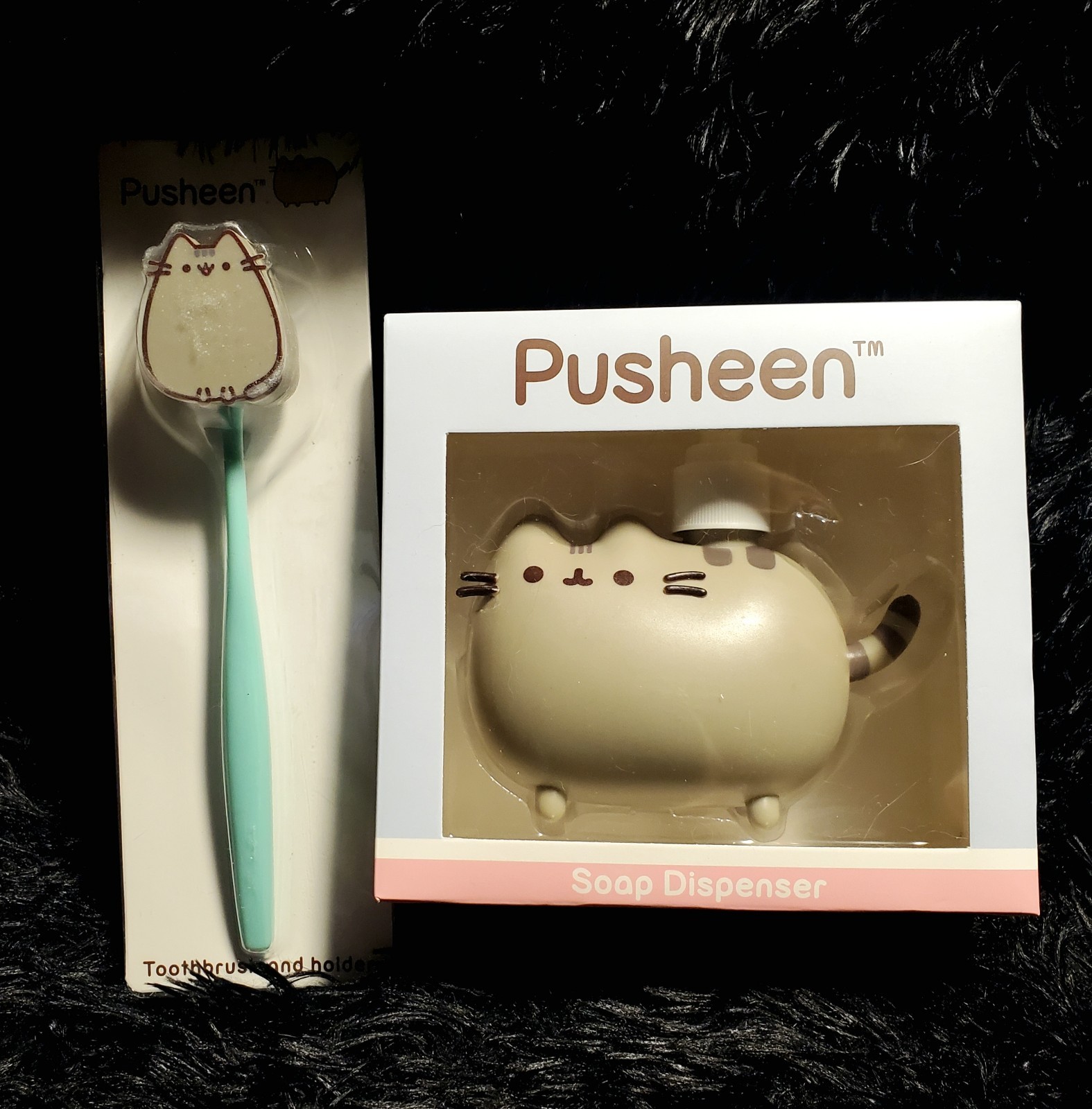 Pusheen Cat 2018 Box Exclusive - Soap Lotion Dispenser & Toothbrush. Brand New! gallery