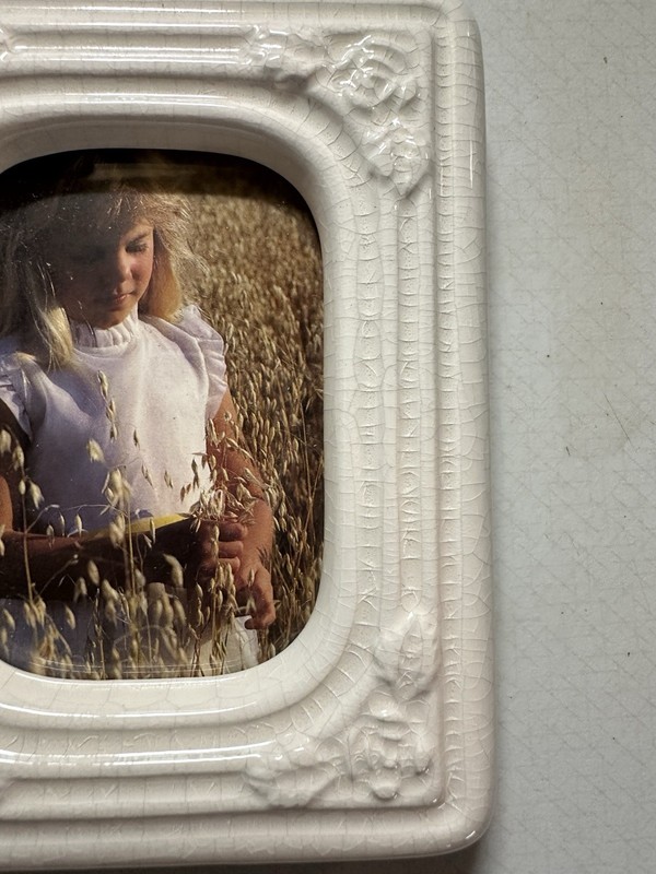 Vintage White Ceramic Frames Pair 2x3 photo desktop portrait or landscape NEW gallery