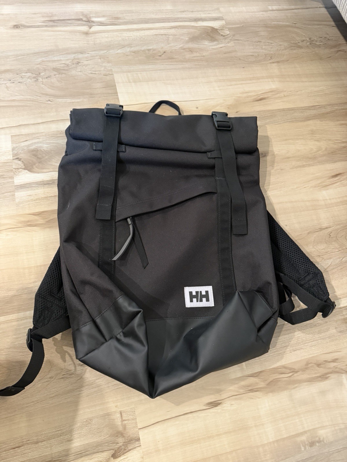 Helly Hansen Black Backpack Standard Size Unisex Used Excellent Condition