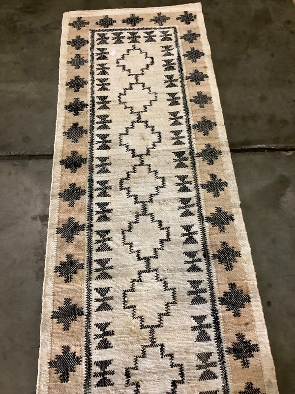 IVORY / GREY 2'-3" X 9' Broken Thread Rug, Reduced Price 1172663507 KLM755A-29 gallery