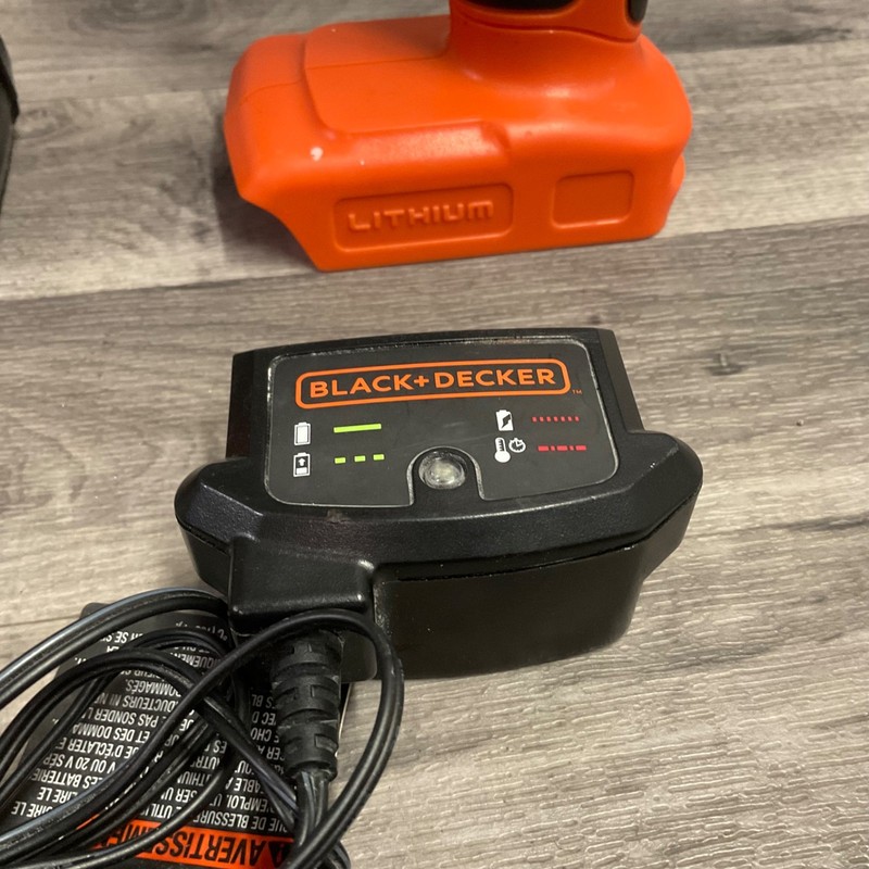 Black + Decker 20V Cordless Drill/Driver LDX120 + LBXR20 Battery + Charger NICE gallery