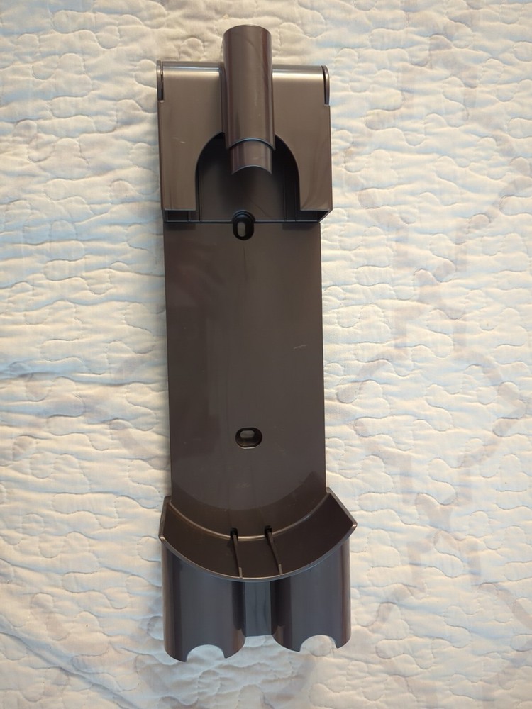 NEW GENUINE DYSON WALL MOUNT DOCKING STATION V8 V7