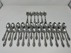Oneida Stainless 18/0 Flatware WORDSWORTH Teaspoons – Lot of 31 – 5.93 inches