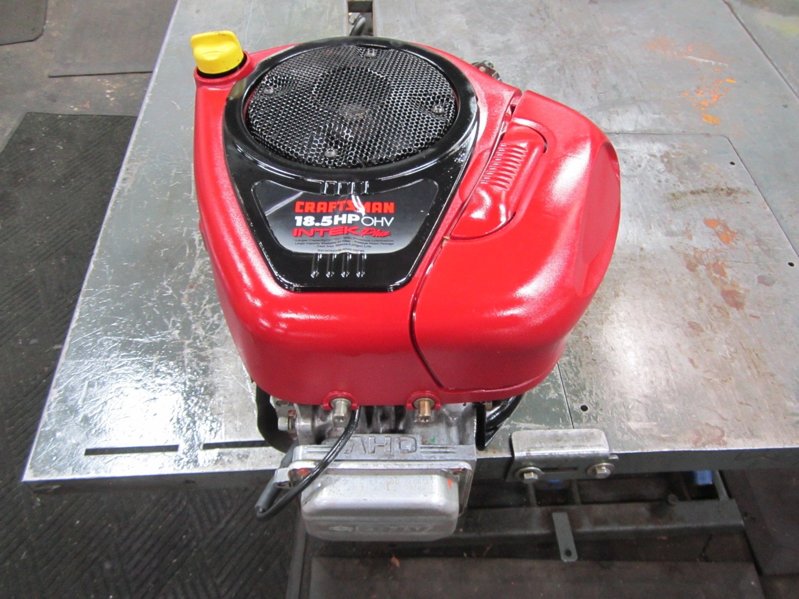 BRIGGS & STRATTON 18.5HP INTEK GOOD RUNNING ENGINE MOTOR 31P777 gallery