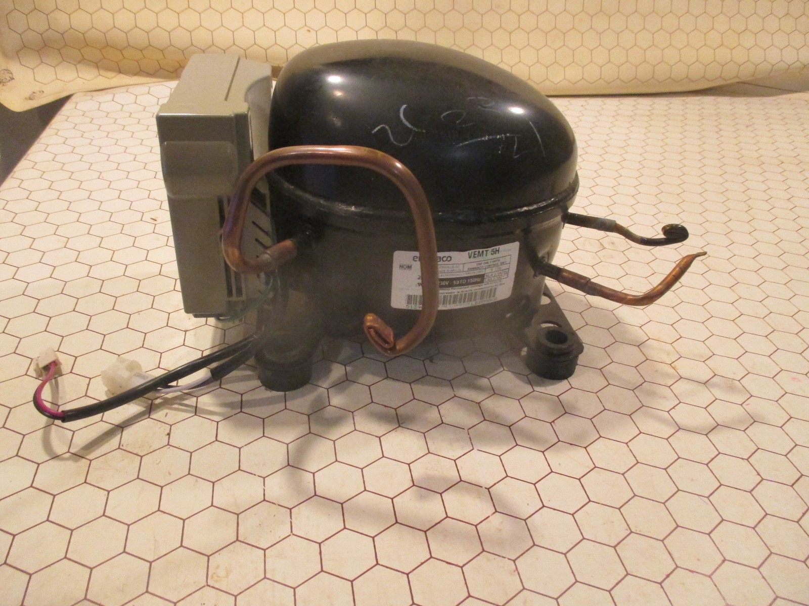 1 Frigidaire Refrigerator Compressor VEMT5H with Inverter 241577505 gallery