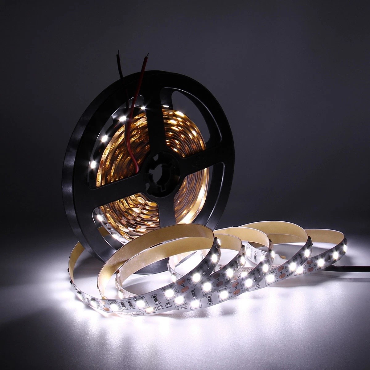 5pcs Daylight White 5M 300Leds 5050 LED Light Strip Non-Waterproof Tape Light gallery