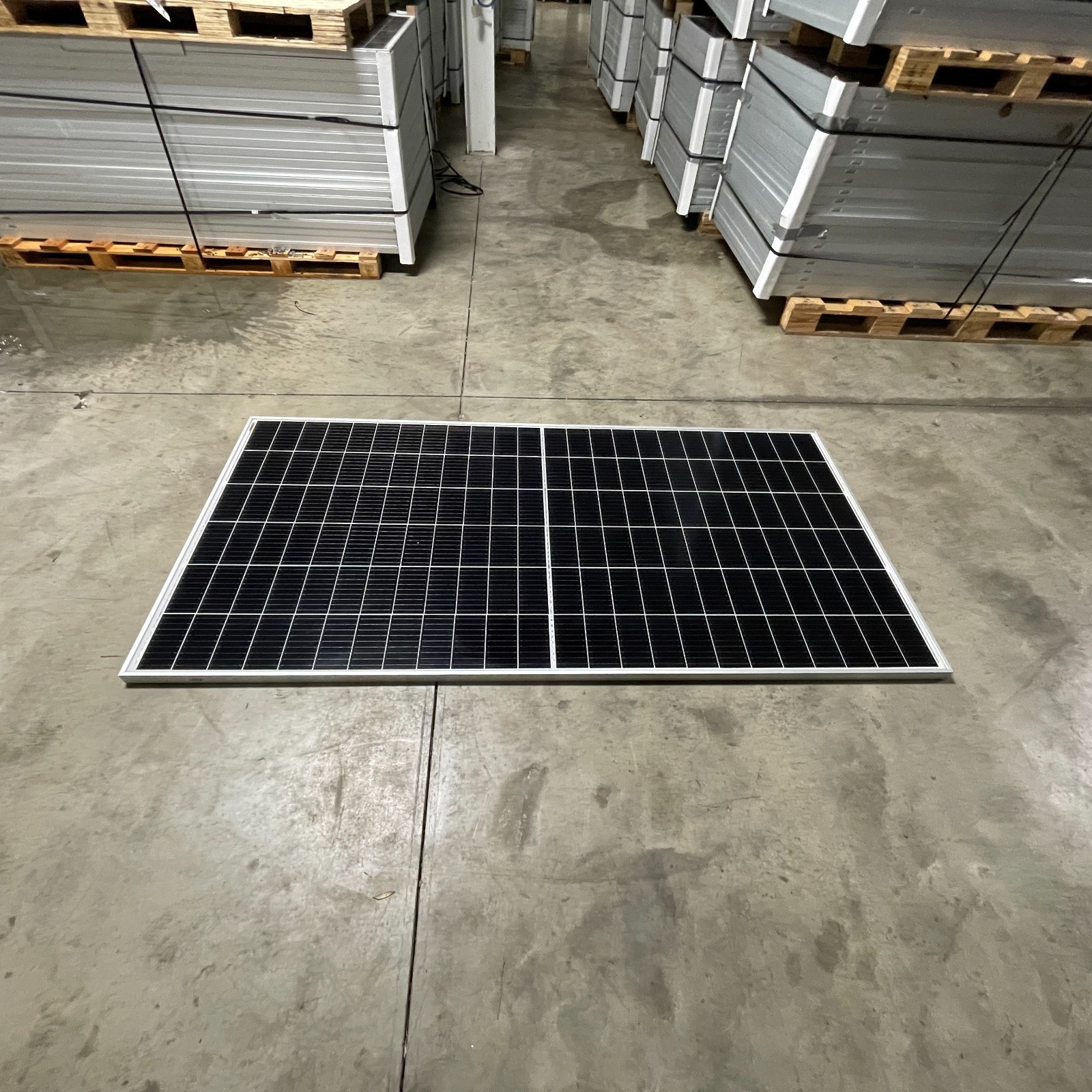 Solar Panel 415W Astronergy (CHSM72M-HC-415) gallery
