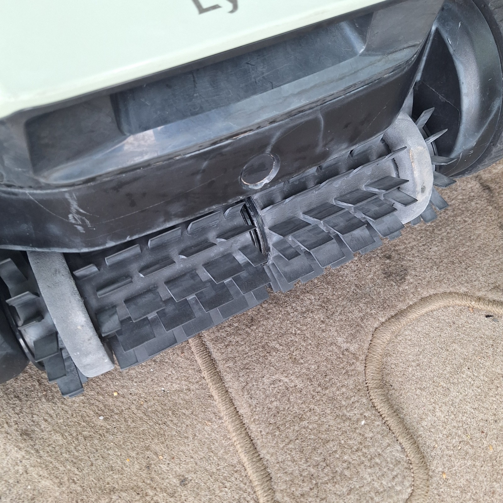Lydsto Robot Pool Cleaner S3, Cordless Main Unit Only gallery
