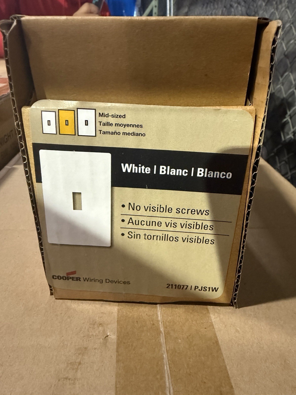 Cooper Wiring Devices PJS1W White Outlet Wall Plate 1 Gang No Visible Screws gallery