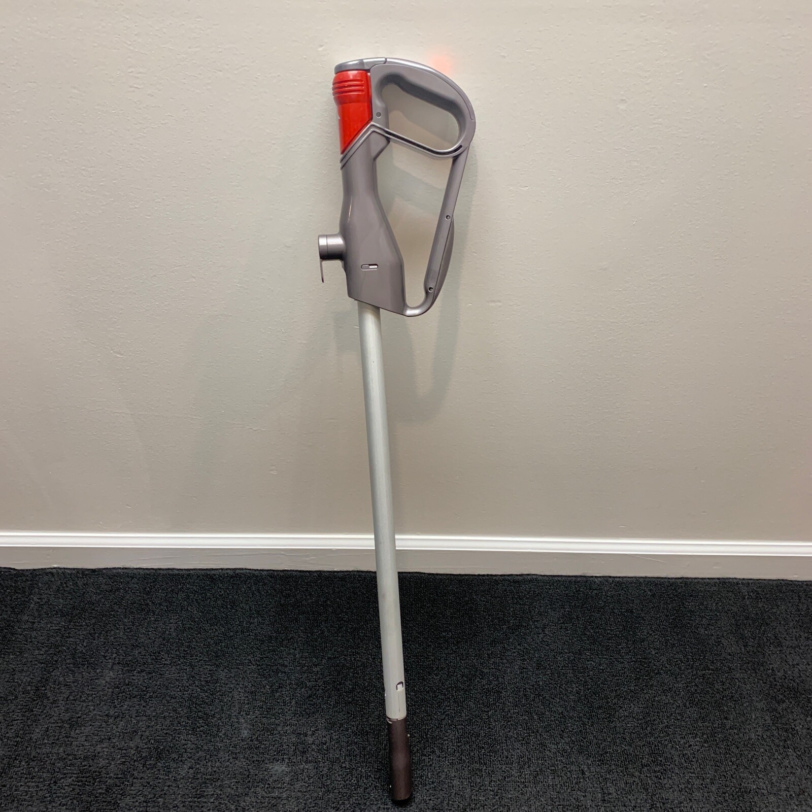 Dyson DC25 Wand Handle Assembly Silver Red 915676-01 915676-02 gallery