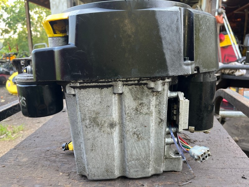 Troy-Bilt Bronco Engine Motor Kohler Courage SV530-3222 SV530s 17HP 597cc Pony gallery