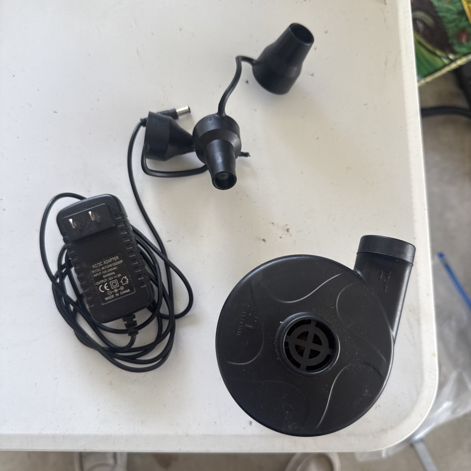 Electric Air Pump Portable Quick-Fill Air Pump with 3 Nozzles, Inflator/Deflator gallery