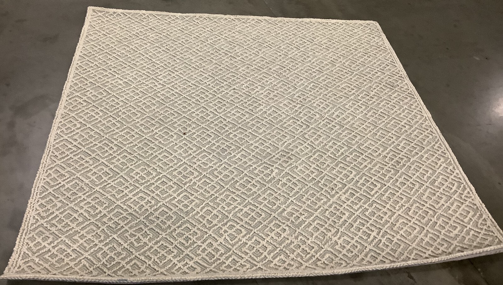 IVORY / BLUE 6' X 6' Square Back Stain Rug, Reduced Price 1172667562 TRC224A-6SQ gallery