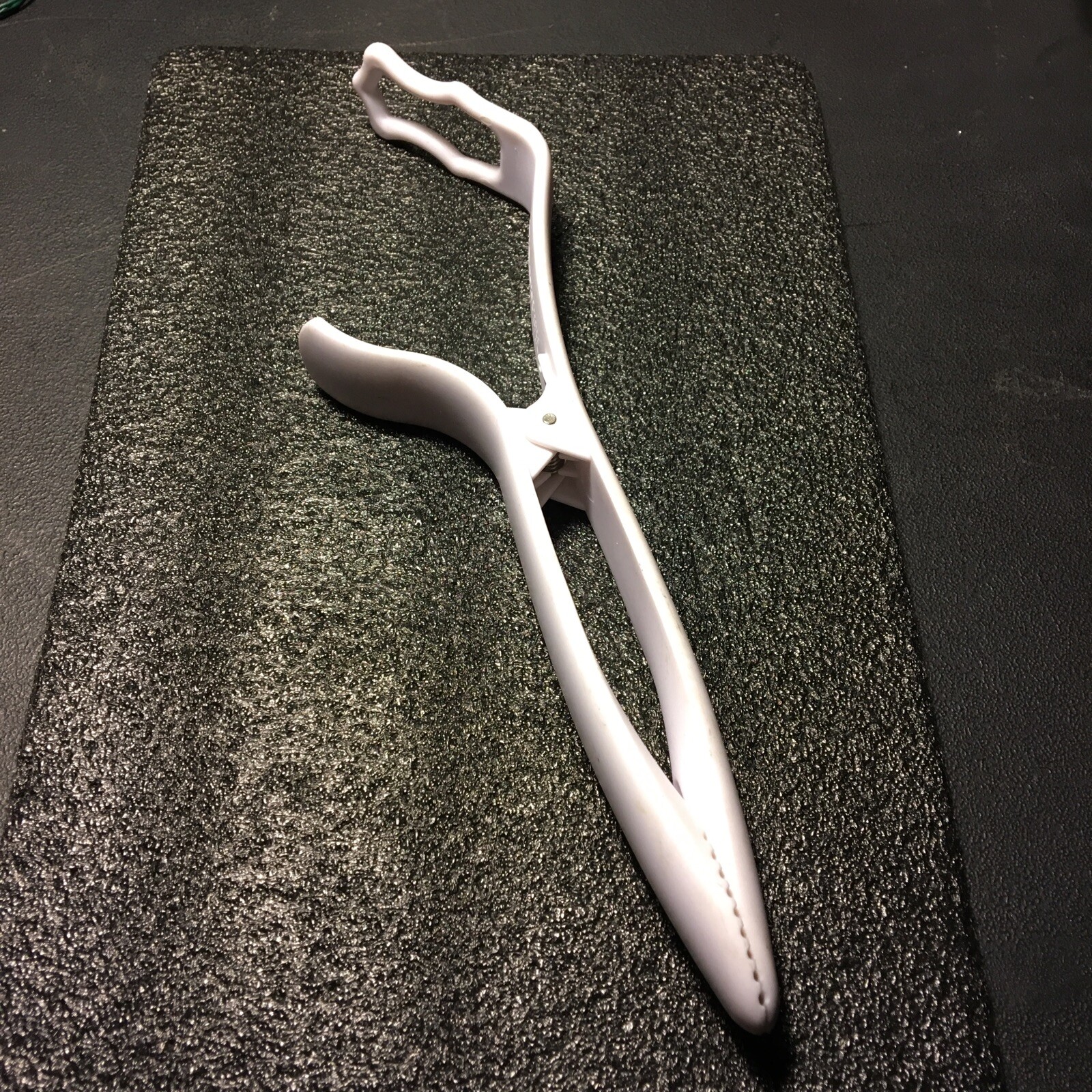 PAMPERED CHEF REPLACEMENT TONGS TOOL FOR COATING 2605 gallery
