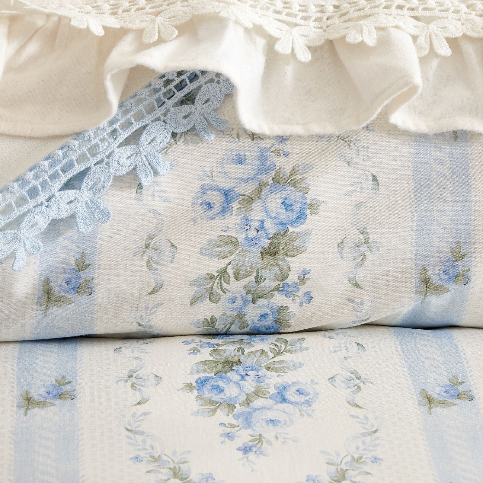 Pottery Barn LoveShackFancy Dreamy Days Duvet Cover - Blue/Ivory gallery