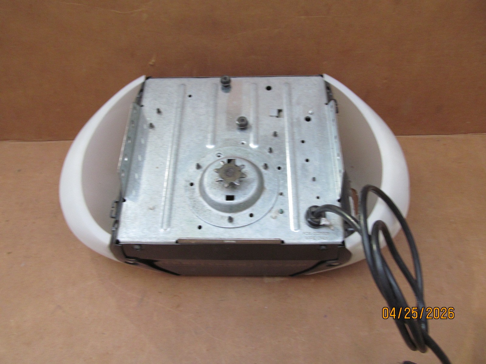 Craftsman 139.53985DM 1/2 HP Chain Drive garage door opener main unit only gallery