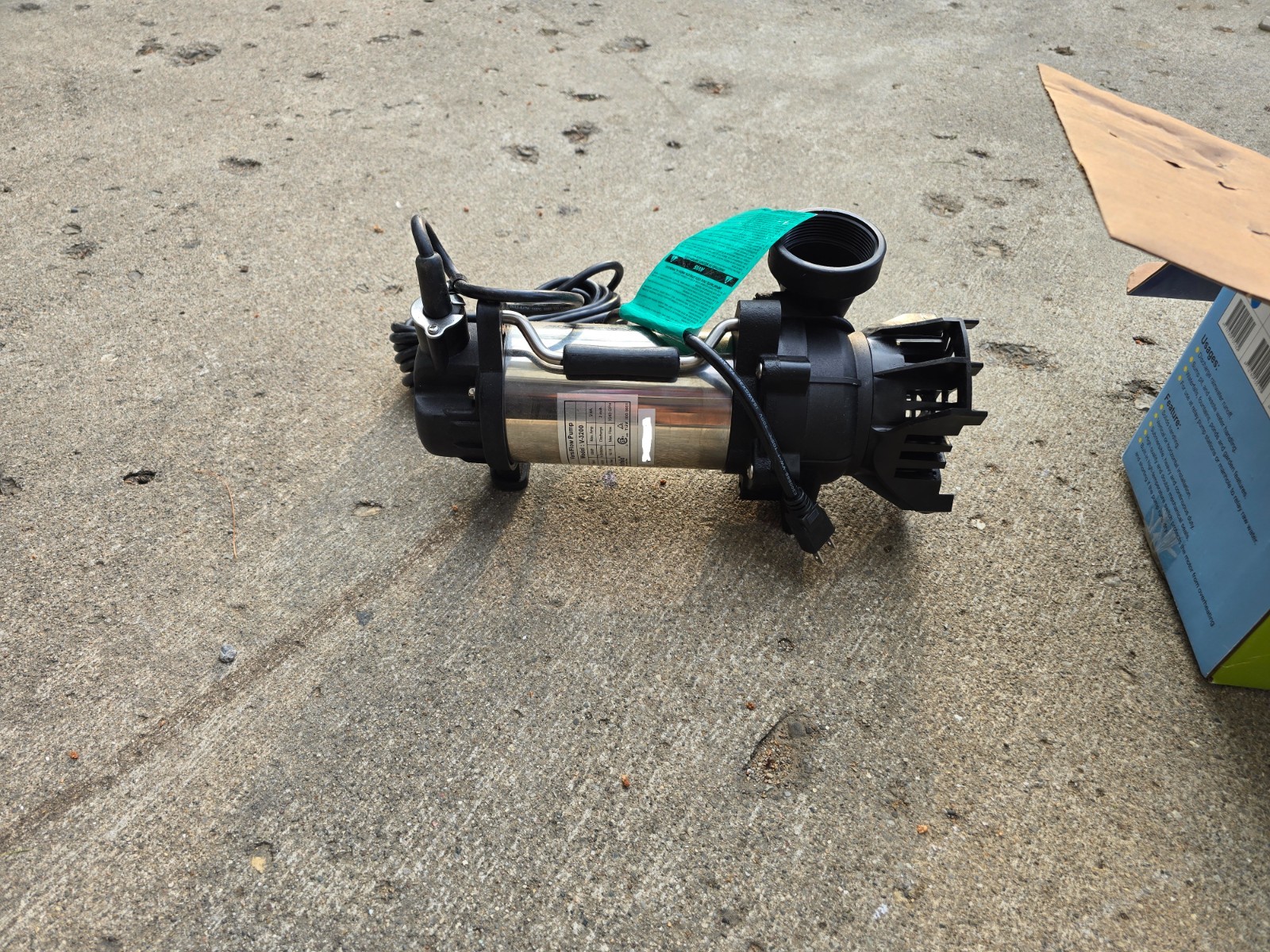 Matala Versiflow V- 3200 GPH High Flow Multi-purpose Submersible Pond Sump Pump gallery